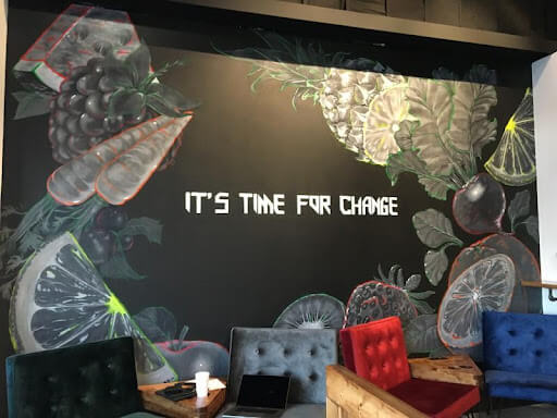 Why Custom Visuals Can Bring Business Advantage in Inflationary Times